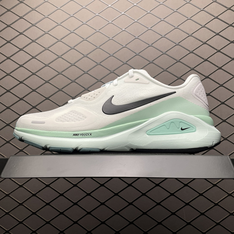 NIKE STRUCTURE26-229495096