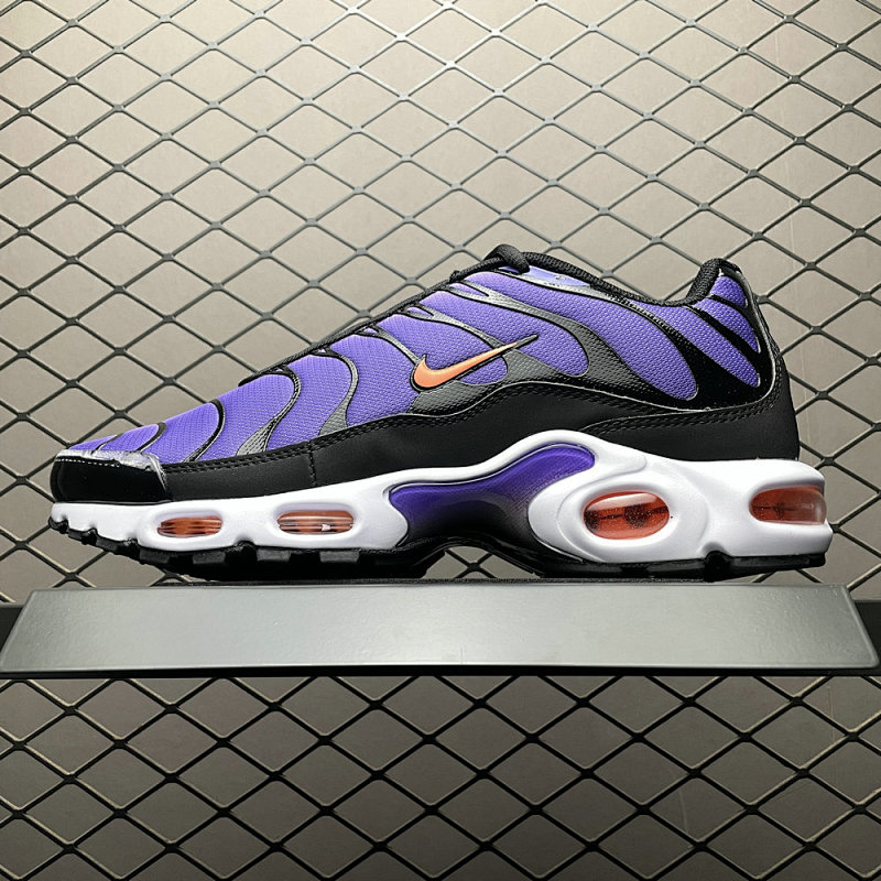 NIKE DX0755-500