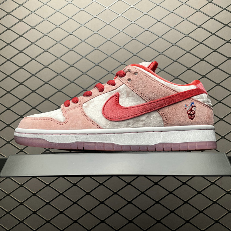 NIKE CT2552-800