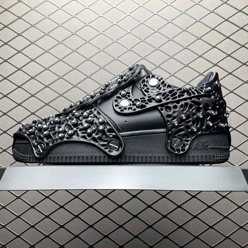 NIKE CV7668-001
